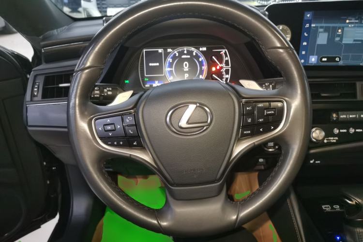 Used Lexus ES 2022 200 Excellence Edition Steering Wheel