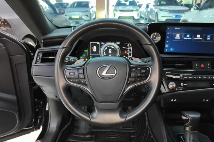 Used Lexus ES 2022 300h Excellence Edition Steering Wheel