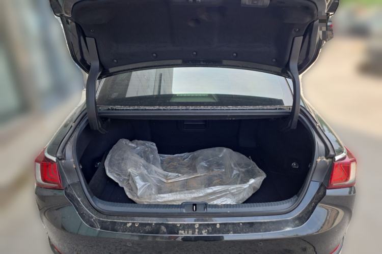 Used Lexus ES 2022 200 Excellence Edition Trunk