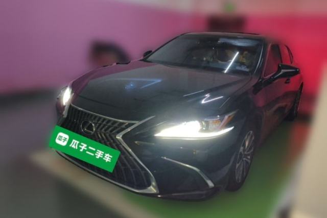 Used Lexus ES 2022 300h Excellence Edition