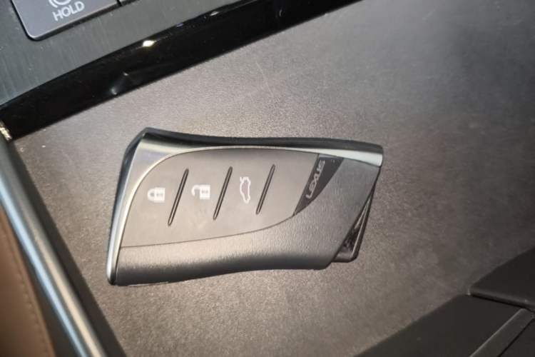 Used Lexus ES 2022 200 Luxury Edition Vehicle Key