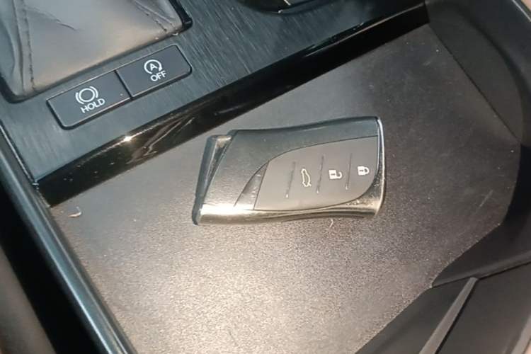 Used Lexus ES 2022 200 Excellence Edition Vehicle Key