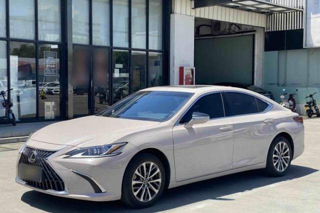Used Lexus ES 2022 200 Excellence Edition