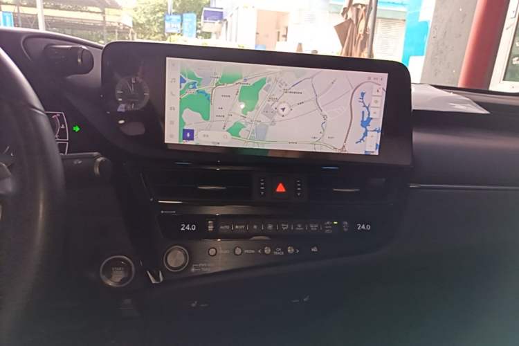 Used Lexus ES 2022 200 Excellence Edition Audio And AC Panel