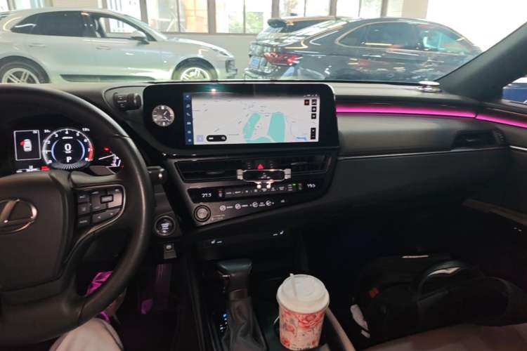 Used Lexus ES 2022 200 Excellence Edition Audio And AC Panel