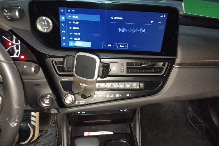 Used Lexus ES 2022 200 Excellence Edition Audio And AC Panel