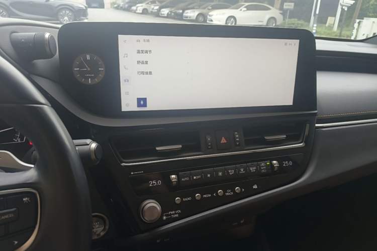Used Lexus ES 2022 200 Excellence Edition Audio And AC Panel
