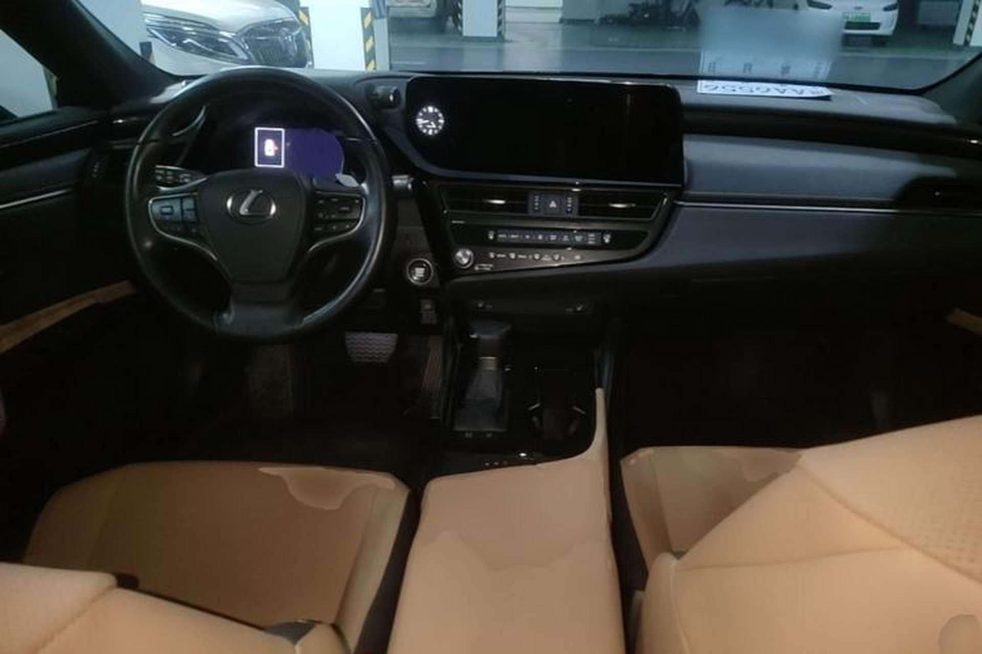 Used Lexus ES 2022 200 Excellence Edition Center Console