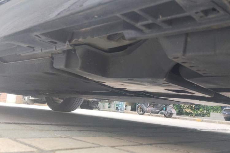 Used Lexus ES 2022 300h Excellence Edition Chassis Rear Left