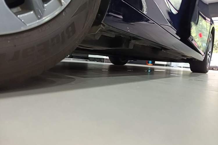 Used Lexus ES 2022 200 Excellence Edition Chassis Rear Right