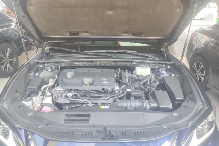 Used Lexus ES 2022 300h Excellence Edition Engine Bay