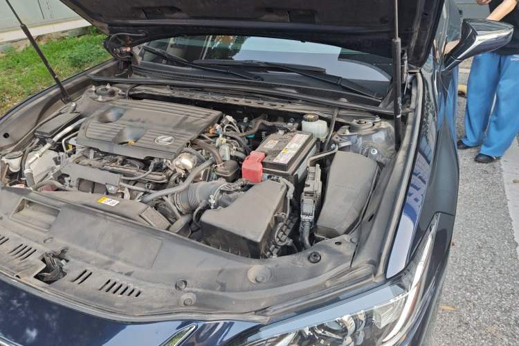 Used Lexus ES 2022 260 Excellence Edition Engine Bay Left