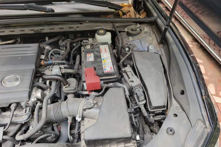Used Lexus ES 2022 200 Excellence Edition Engine Bay Left