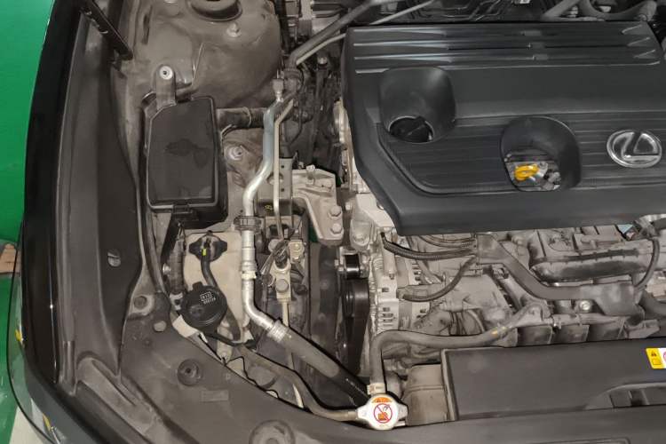 Used Lexus ES 2022 200 Luxury Edition Engine Bay Right