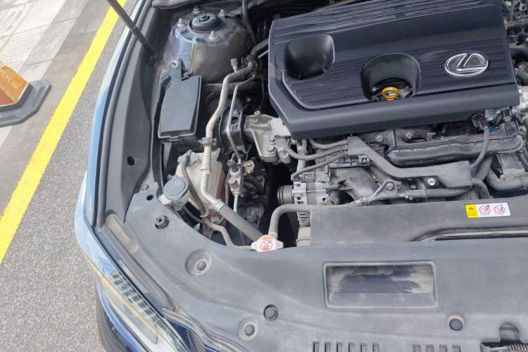 Used Lexus ES 2022 200 Excellence Edition Engine Bay Right
