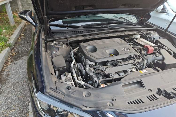 Used Lexus ES 2022 260 Excellence Edition Engine Bay Right