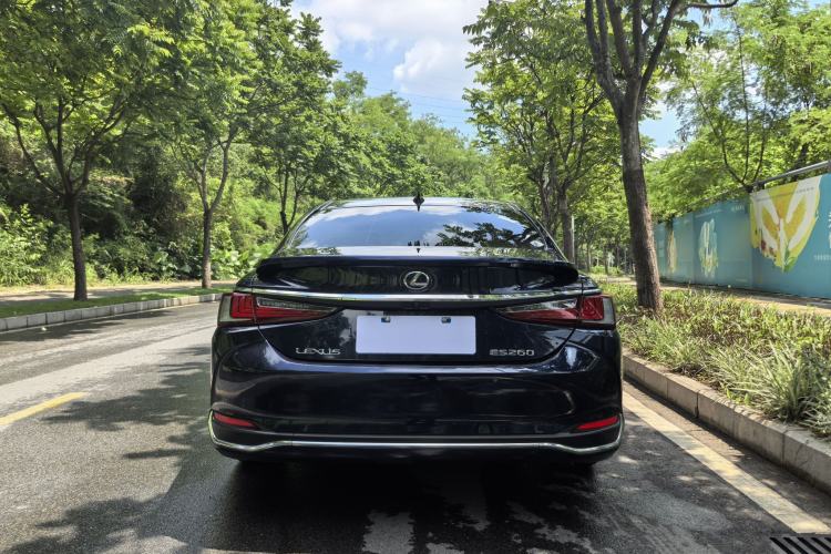 Used Lexus ES 2022 200 Excellence Edition Exterior 2