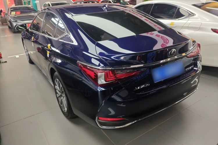 Used Lexus ES 2022 200 Excellence Edition Exterior 2