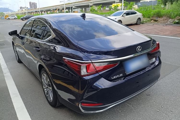 Used Lexus ES 2022 200 Excellence Edition Exterior 2