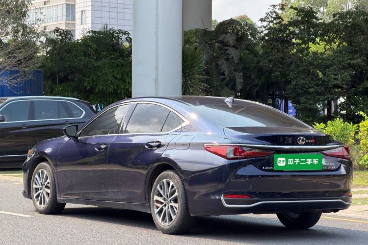 Used Lexus ES 2022 200 Excellence Edition Exterior 2