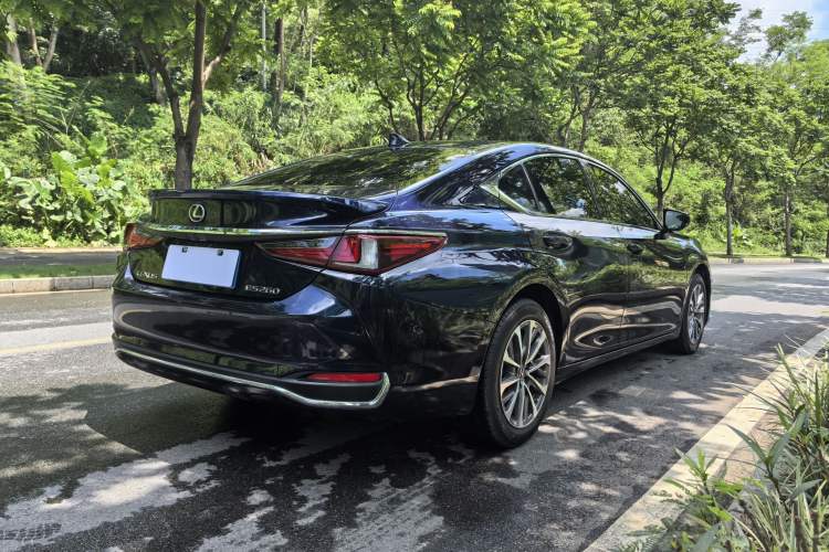 Used Lexus ES 2022 200 Excellence Edition Exterior 4
