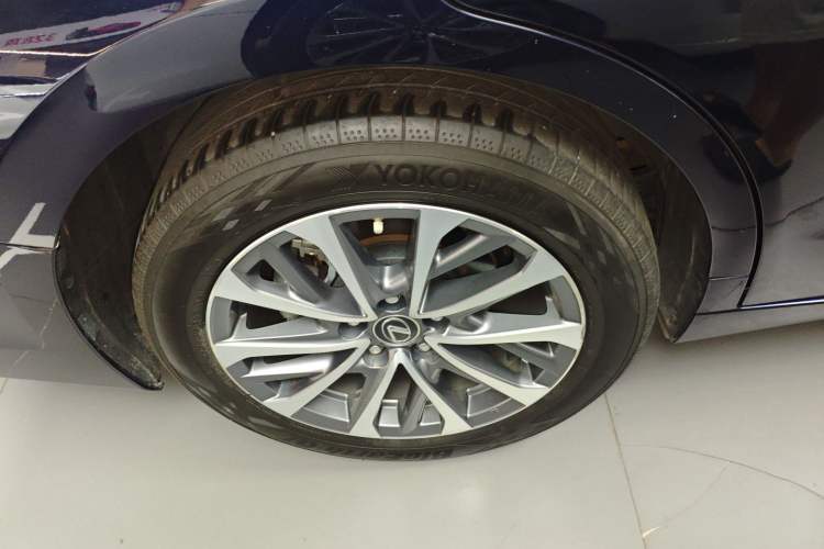Used Lexus ES 2022 200 Excellence Edition Exterior 5