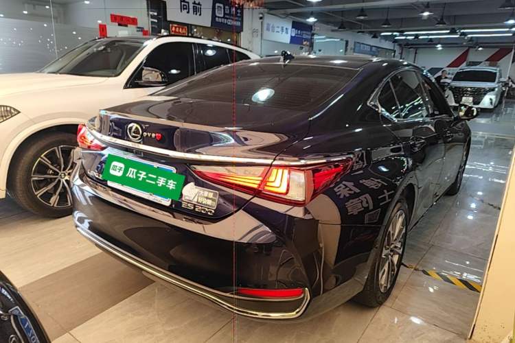 Used Lexus ES 2022 200 Excellence Edition Exterior 5