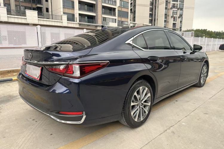 Used Lexus ES 2022 200 Excellence Edition Exterior 7