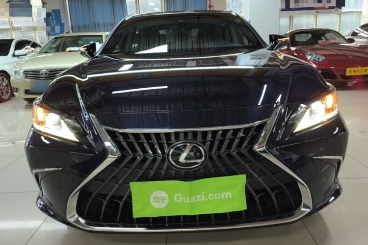 Used Lexus ES 2022 200 Excellence Edition Front