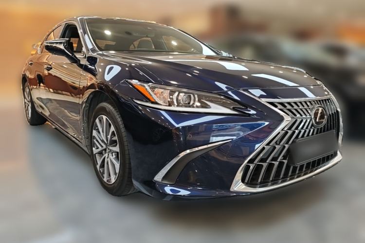 Used Lexus ES 2022 200 Excellence Edition Front Right 45 Deg