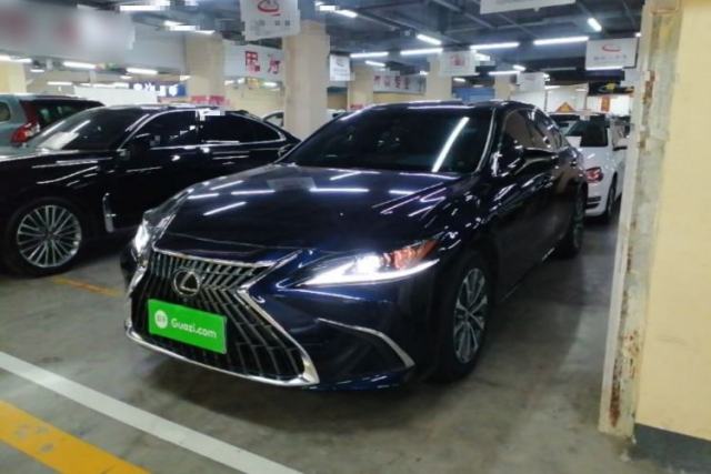 Used Lexus ES 2022 300h Excellence Edition