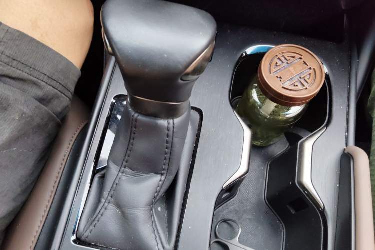 Used Lexus ES 2022 200 Excellence Edition Gear Lever