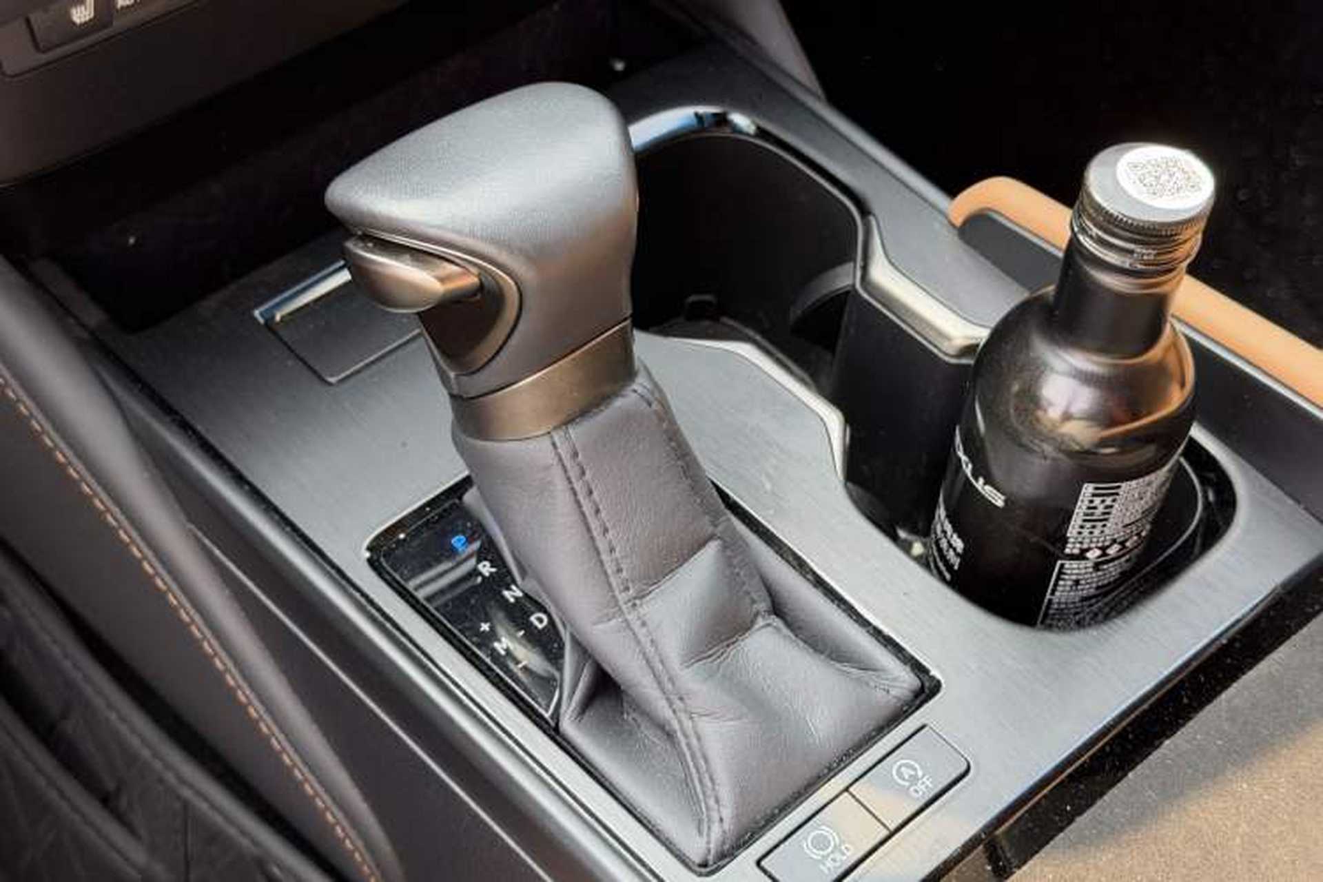 Used Lexus ES 2022 200 Excellence Edition Gear Lever