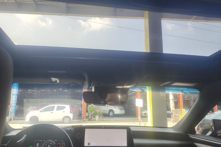 Used Lexus ES 2022 300h Excellence Edition Headliner