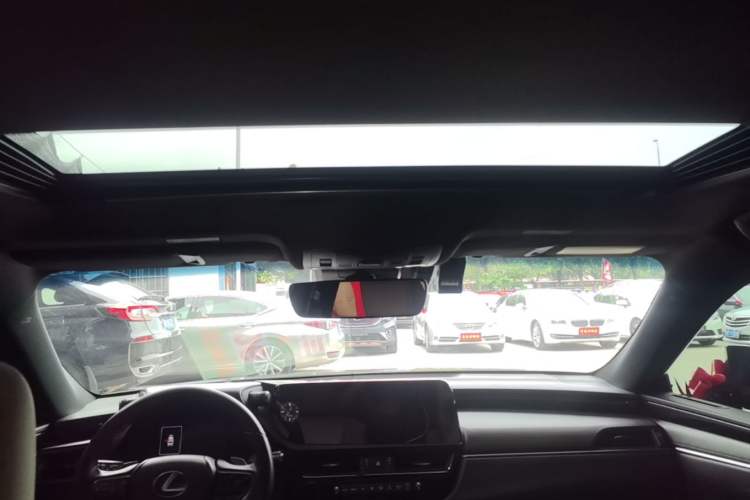 Used Lexus ES 2022 200 Excellence Edition Headliner