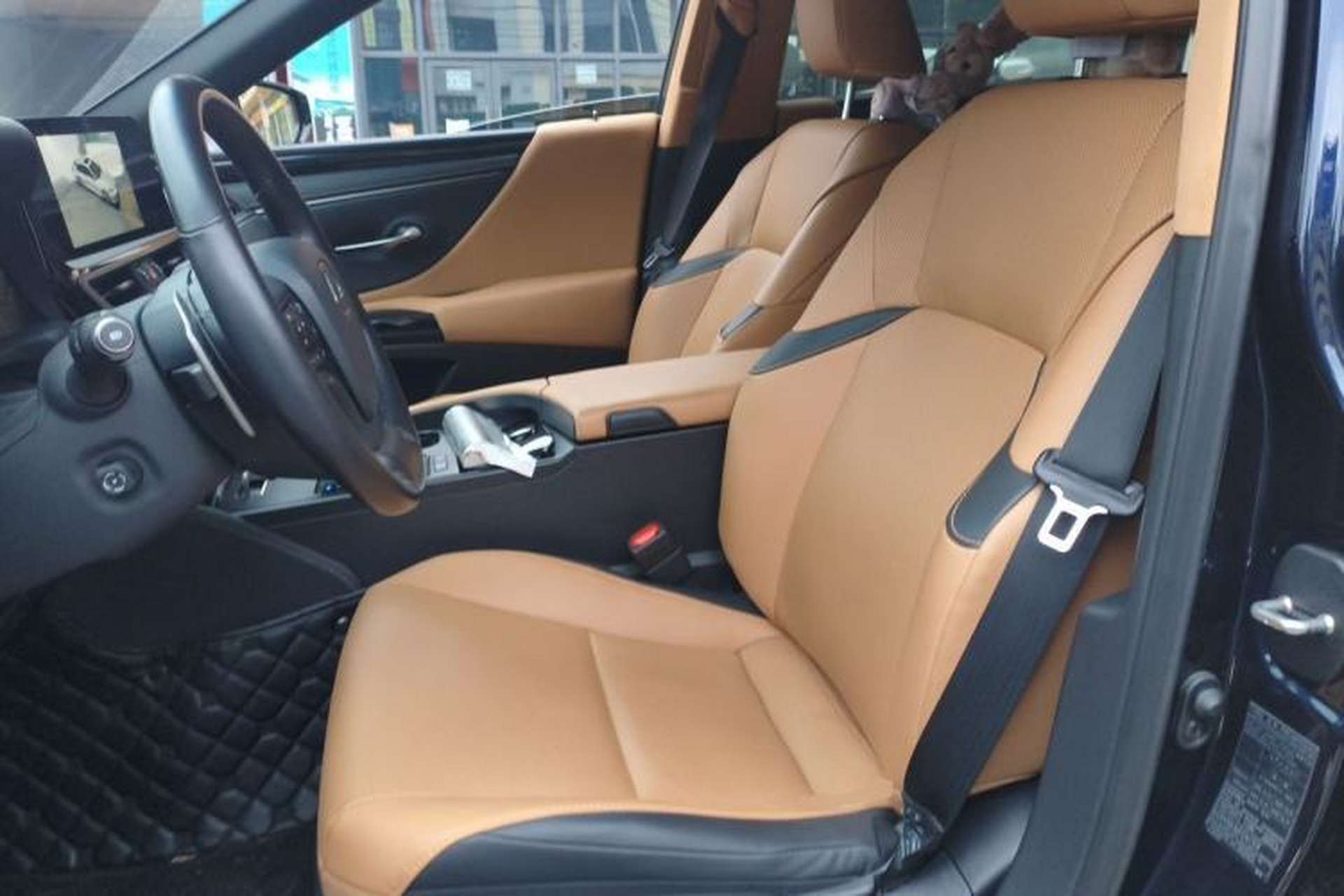 Used Lexus ES 2022 200 Excellence Edition Left Front Seat