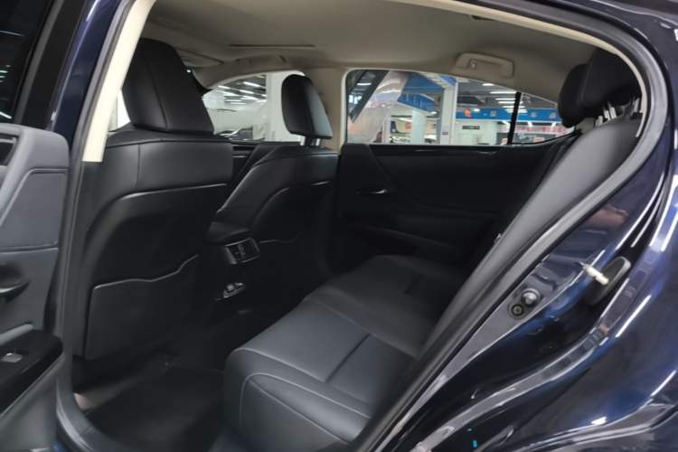 Used Lexus ES 2022 200 Excellence Edition Left Rear Seat