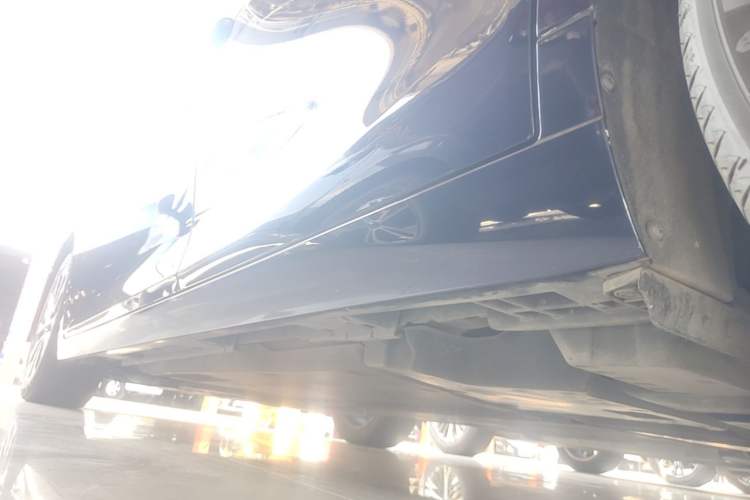Used Lexus ES 2022 300h Excellence Edition Left Side Sill