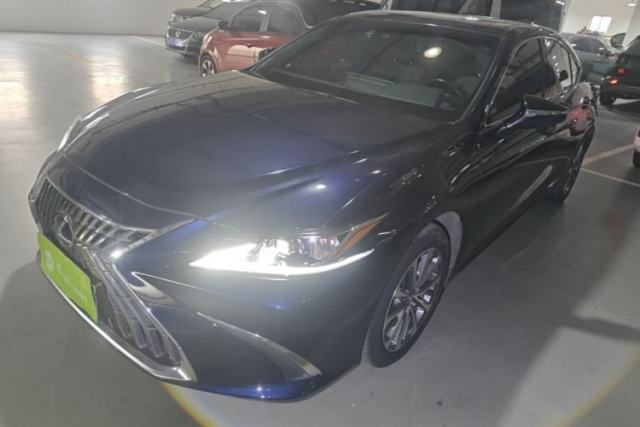 Used Lexus ES 2022 200 Excellence Edition
