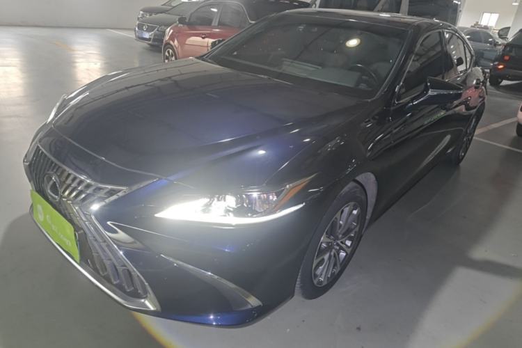 Used Lexus ES 2022 200 Excellence Edition Guazi used car, China used car export, Used car for sale, Used Lexus cars, Cheapest cars for sale