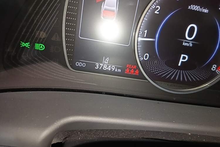 Used Lexus ES 2022 200 Excellence Edition Odometer Close Up