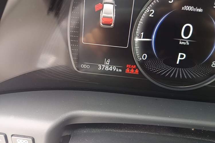 Used Lexus ES 2022 200 Excellence Edition Odometer Close Up