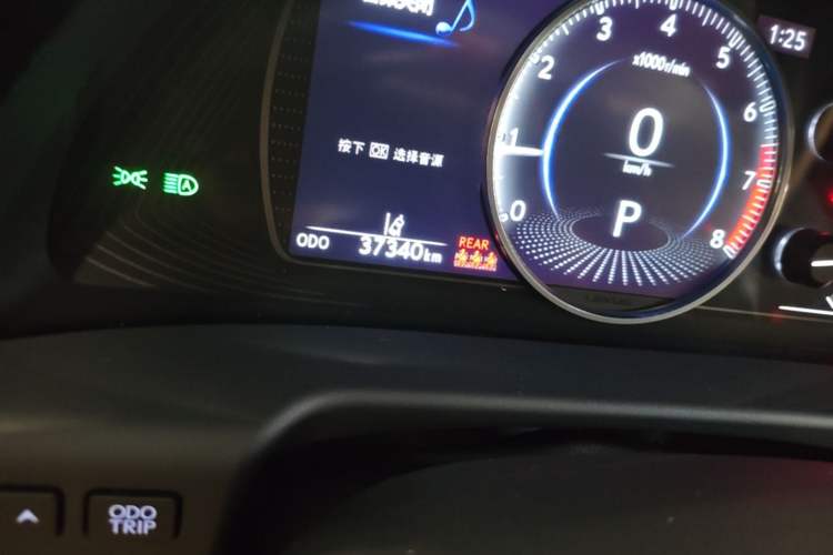 Used Lexus ES 2022 200 Excellence Edition Odometer Close Up