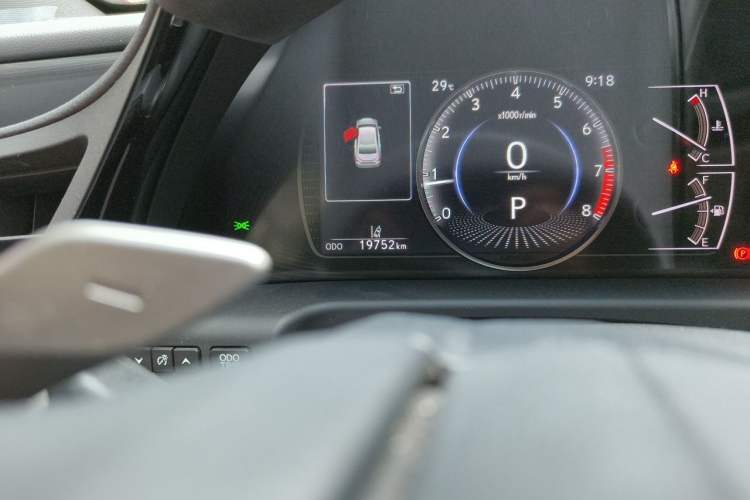 Used Lexus ES 2022 200 Excellence Edition Odometer Close Up