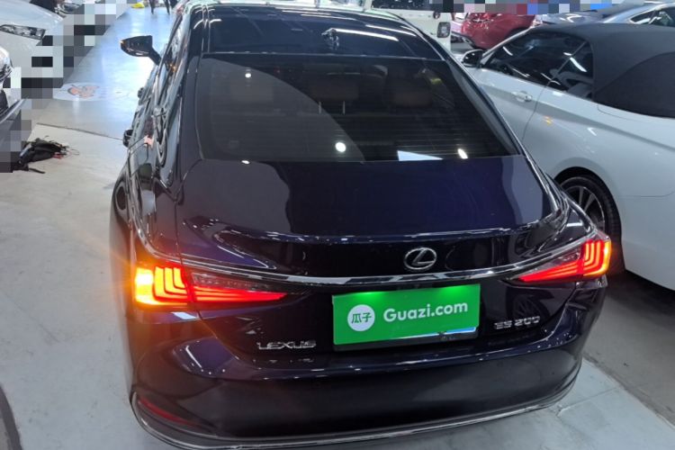 Used Lexus ES 2022 200 Excellence Edition Rear