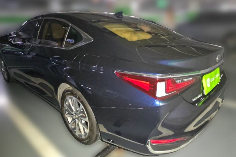 Used Lexus ES 2022 200 Excellence Edition Rear Left 45 Deg