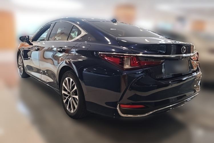 Used Lexus ES 2022 200 Excellence Edition Rear Left 45 Deg