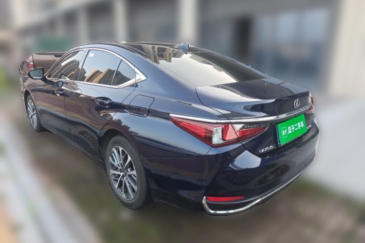 Used Lexus ES 2022 200 Excellence Edition Rear Left 45 Deg