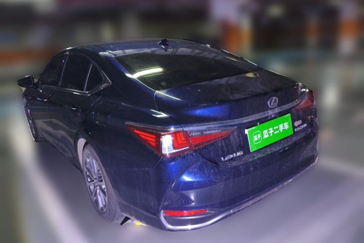 Used Lexus ES 2022 200 Excellence Edition Rear Left 45 Deg