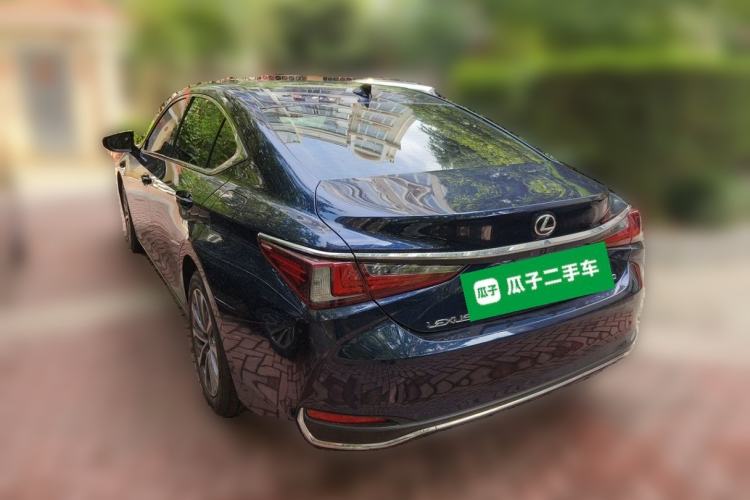 Used Lexus ES 2022 200 Excellence Edition Rear Left 45 Deg
